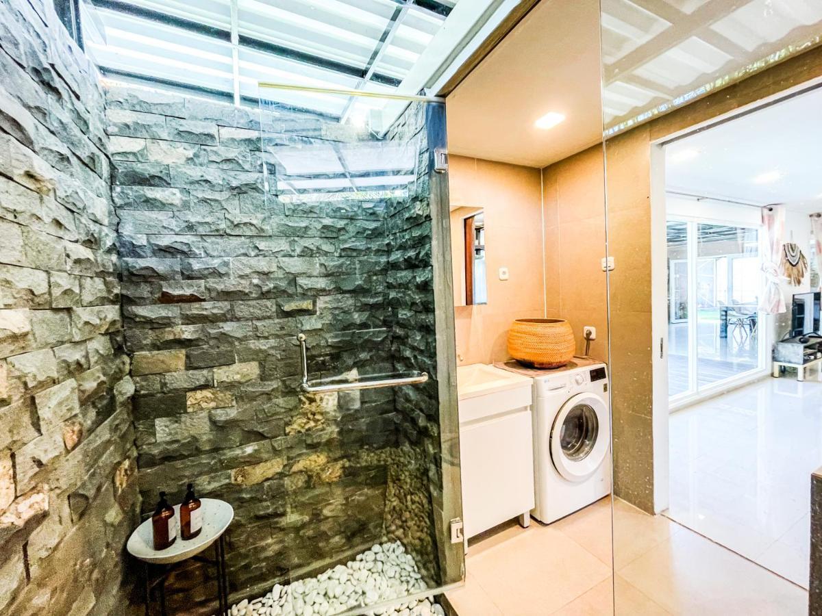 Villa Kotak Surfers Escape Reopening Rates Apply Now Селонг-Беланак Экстерьер фото
